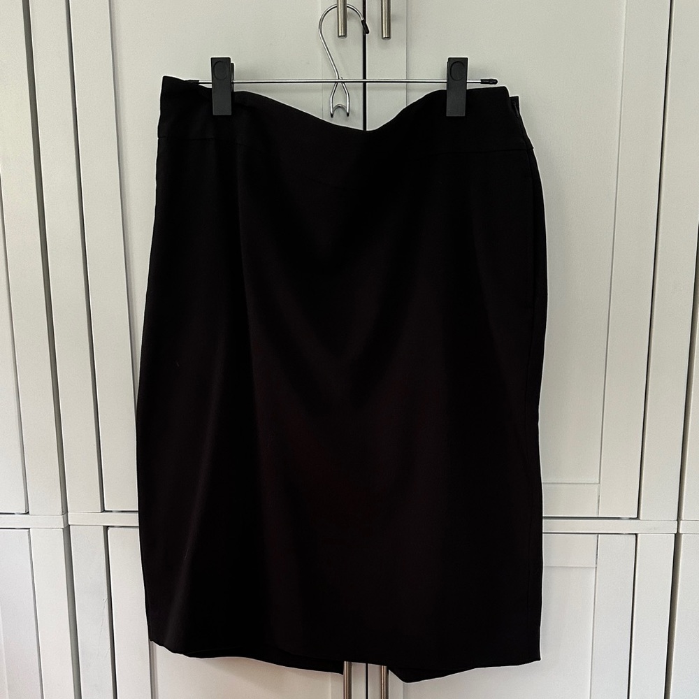 Old Navy Black Stretch Pencil Skirt